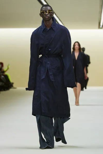 Look 12